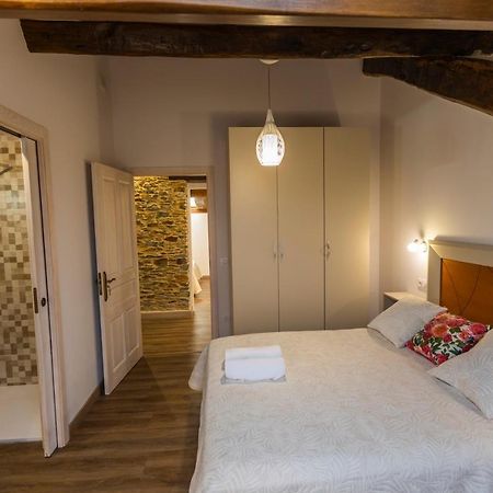 Apartamentos Casona Del Campo Навия Екстериор снимка