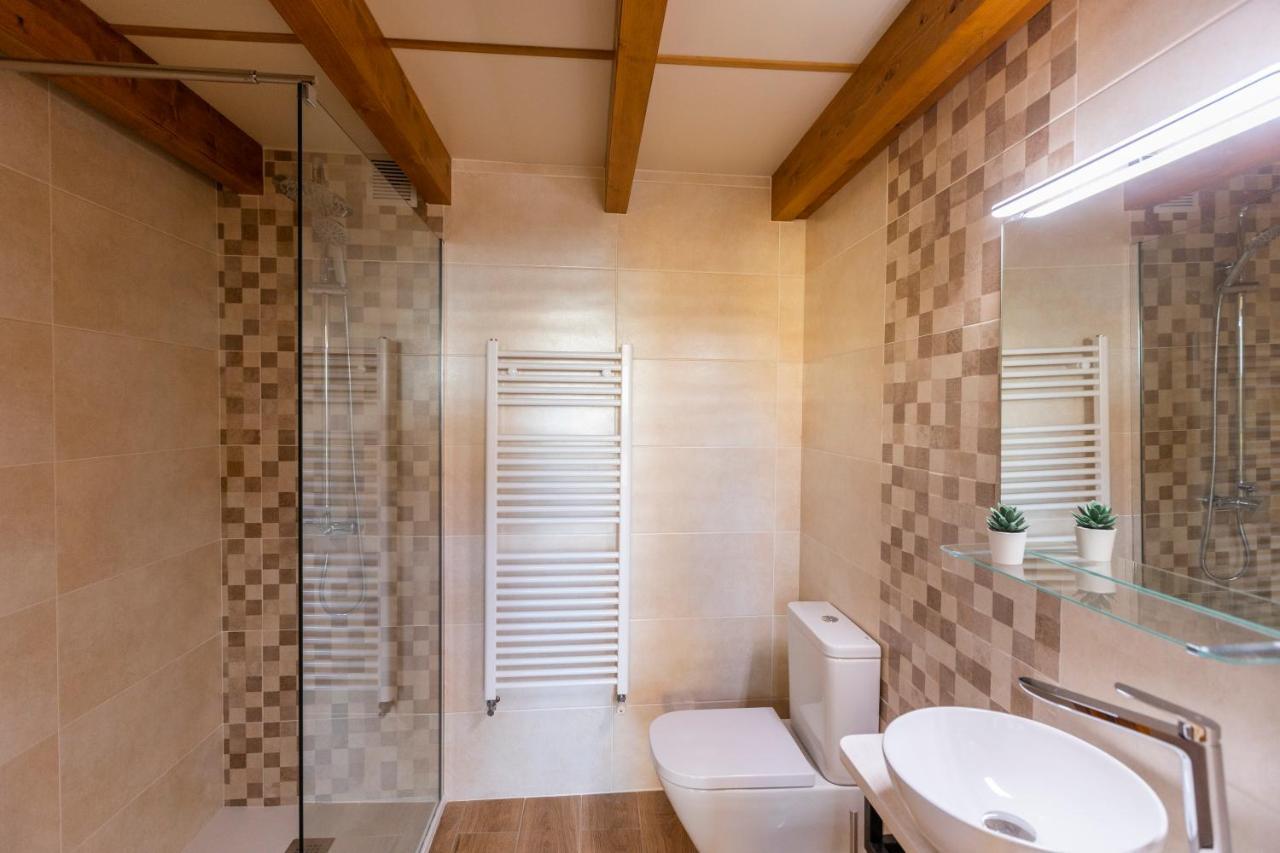 Apartamentos Casona Del Campo Навия Екстериор снимка